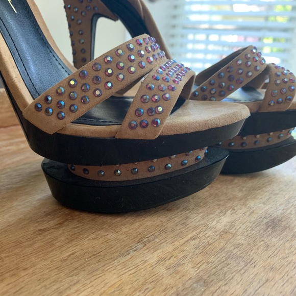 New Tan Suede/Rhinestone Double Platform Sandal - Picture 5 of 7